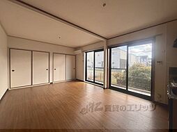 パセオアゼリオB棟 1階3DKのリビング/ダイニング