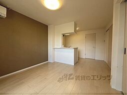 近鉄大阪線 五位堂駅 徒歩11分の賃貸アパート 2階2LDKのリビング/ダイニング