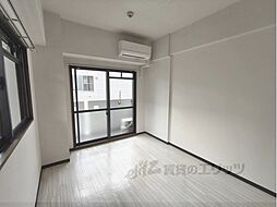 近鉄大阪線 久宝寺口駅 徒歩8分の賃貸マンション 4階1Kのリビング/ダイニング