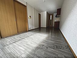 近鉄天理線 天理駅 徒歩30分の賃貸アパート 2階2LDKのリビング/ダイニング