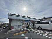 ファミリーマート　橿原四条店まで850メートル