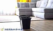 防水対策は、各社さまざま。おざなりにしておくと、耐用年数が下がり、建物内部に水が入り込む雨漏りや建物躯体に大きなダメージを与えるリスクが高まります。ブルーミングガーデンでは、防水対策など見えない部分の