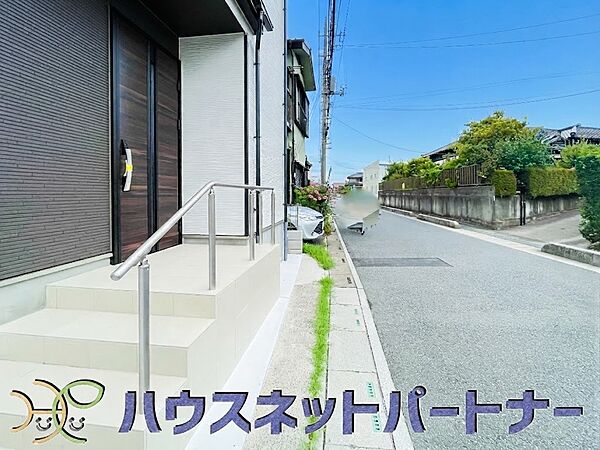 玄関を拡大表示