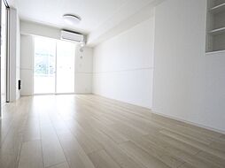 レイブンクロー 103号室 1階1LDKのリビング/ダイニング