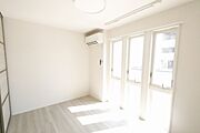 南側に窓付き14.4帖LDK