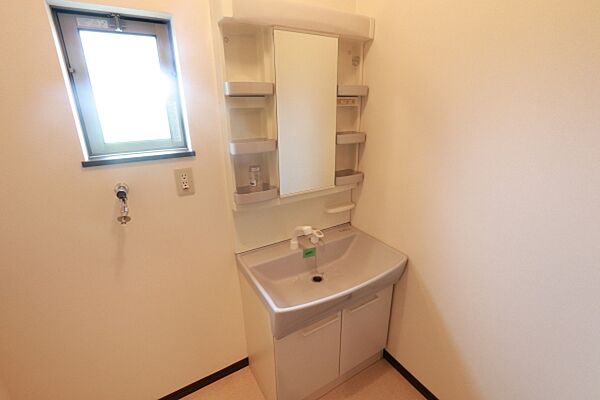 detached 茨城県下妻市黒駒

地図を見る