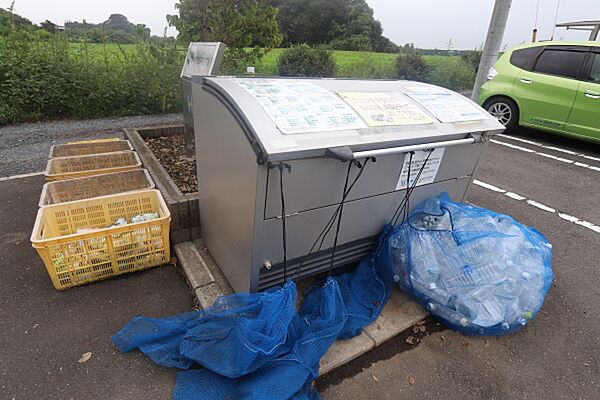 detached 茨城県下妻市黒駒

地図を見る