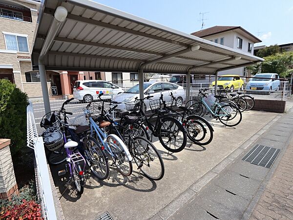 apartment 茨城県守谷市ひがし野
地図を見る