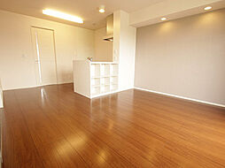 ヴェルブィル 305号室 3階2LDKのリビング/ダイニング