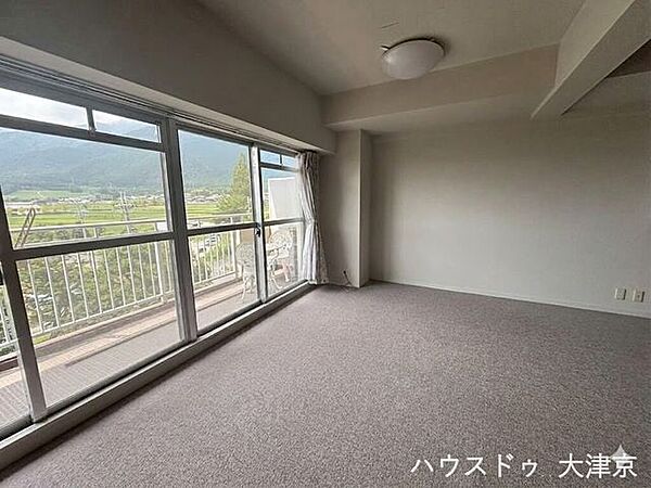 リビング/ダイニングを拡大表示