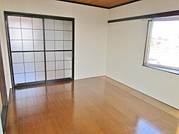 東武伊勢崎線 剛志駅 4.1kmの賃貸アパート 1階3DKのリビング/ダイニング