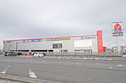 ヤマダデンキ テックランド伊勢崎東店 910m