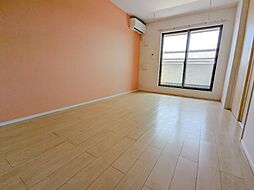 東武伊勢崎線 新伊勢崎駅 徒歩32分の賃貸アパート 2階2LDKのリビング/ダイニング