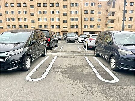 【駐車場】