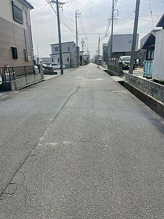 前面道路含む現...