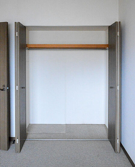 【収納】各居室に収納がついています!収納はいくらあっても嬉しいですね!