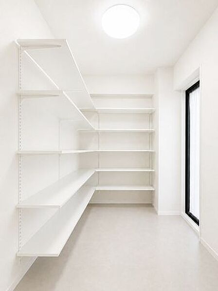 ◆便利なシューズインクローク◆大きな荷物の収納にも便利※AI加工画像につき、一部現況と異なります。