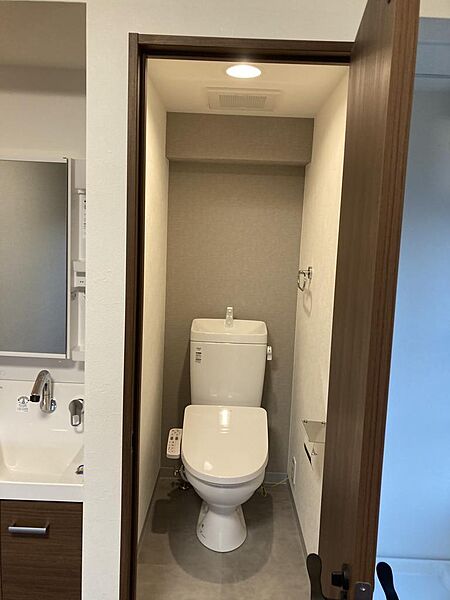 トイレを拡大表示