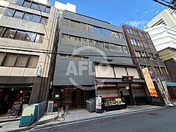 大阪市営中央線 堺筋本町駅 徒歩5分