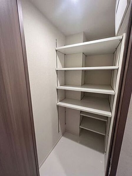 ※こちらの写真は家具等を消す加工を行っております