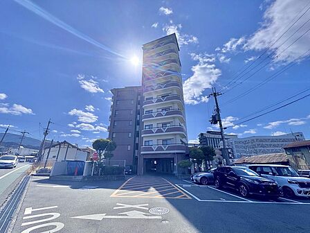 JR・近鉄桜井駅徒歩4分の好立地♪商業施設も多数のマンションです♪現地いつでもご内覧可能です。ぜひお問合せください!