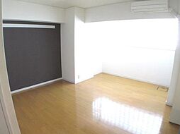 タワーズ10 702 7階ワンルームのリビング/ダイニング