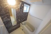 ★浴室乾燥機能付きのお洒落なバスルーム★