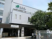巣鴨駅(JR東日本 山手線) 徒歩19分。 1490m