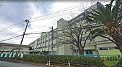 神戸市立高津橋小学校 2358m