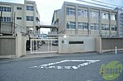 神戸市立鷹取中学校 781m