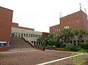 兵庫県立図書館 3299m