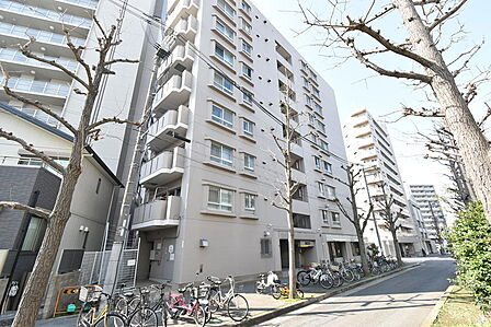 9階建ての4階部分です!適切に修繕工事が行われ管理の行き届いたマンションです♪