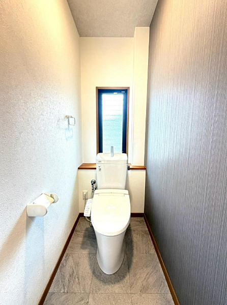 トイレを拡大表示