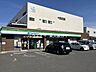 周辺：ファミリーマート_東大阪加納店 860m