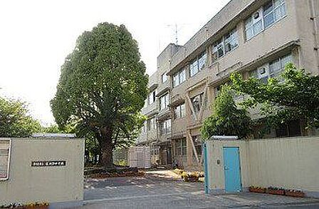 東大阪市立意岐部中学校 1750m
