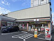 セブンイレブン 足立舎人4丁目尾久橋通り店 100m