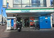 ファミリーマート 西川口東口店 200m
