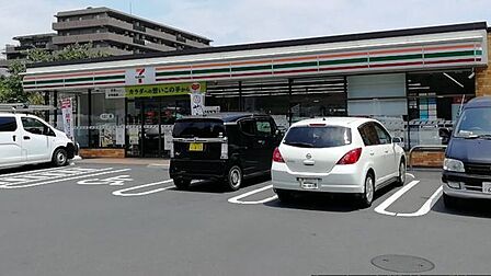 セブン-イレブン 川口戸塚4丁目店 490m
