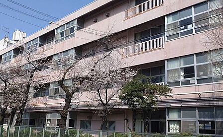 川口市立飯塚小学校 760m