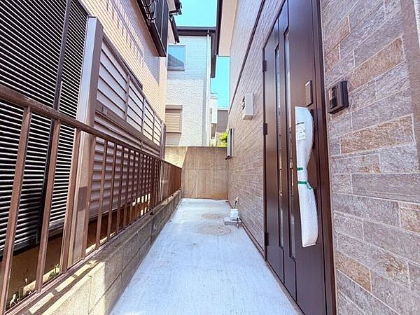 玄関を拡大表示