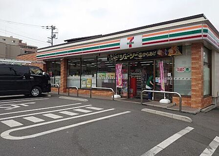 セブン-イレブン さいたま文蔵5丁目店 300m