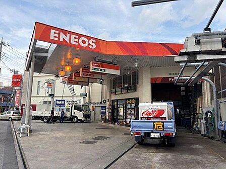 ENEOS 川口中央道路SS (富田商店) 270m