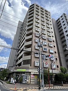 外観：南向きにつき日当たり良好！オートロックのマンション♪