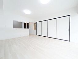 ヴェルディール仰木第3号棟　中古マンション 3LDKのリビング/ダイニング