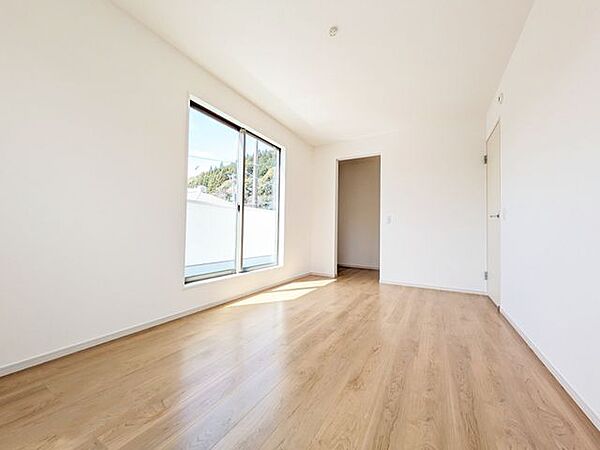 洋室を拡大表示