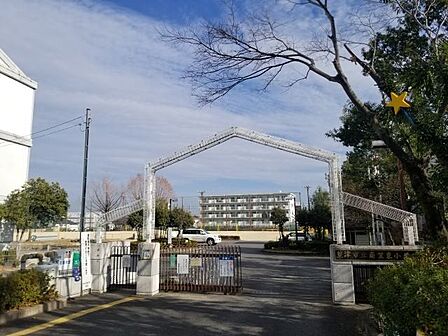 草津市立南笠東小学校 徒歩21分。 1610m