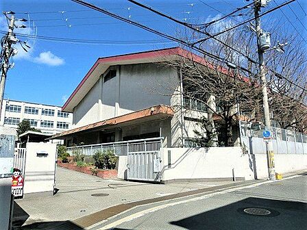 京都市立音羽中学校 徒歩16分。 1230m