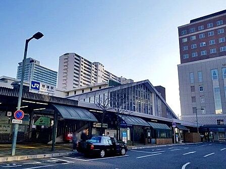 草津駅(JR西日本 東海道本線) 徒歩12分。 960m