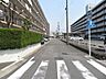 外観：マンション南側前面道路です。