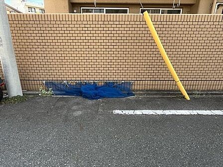 マンション西側にあるゴミ置き場です。